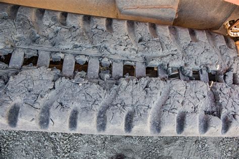 rubber tracks worn